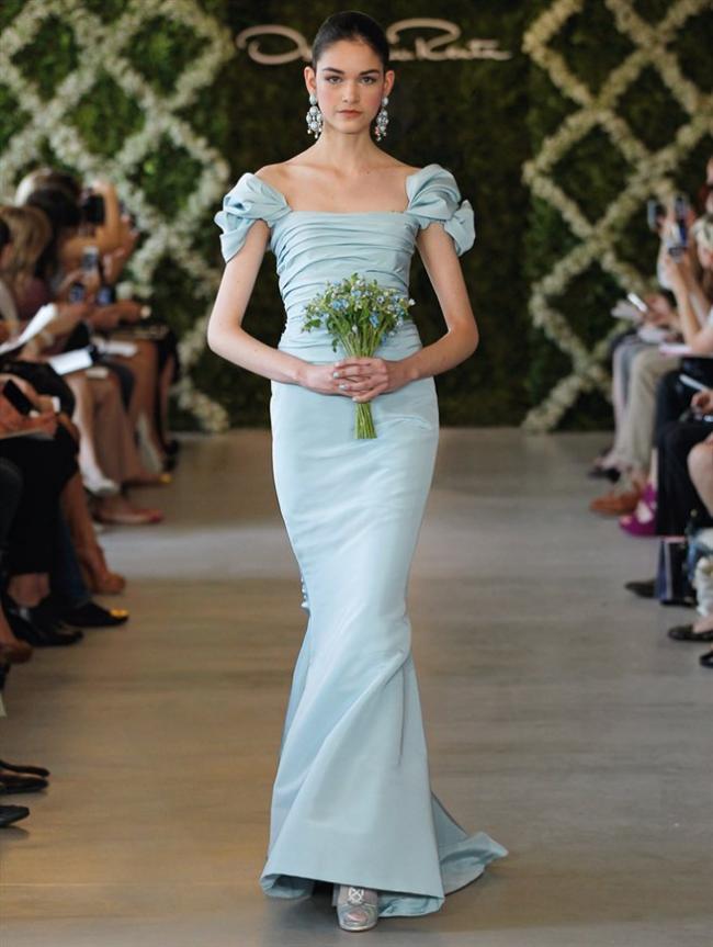 Wedding tenderness from Oscar de la Renta