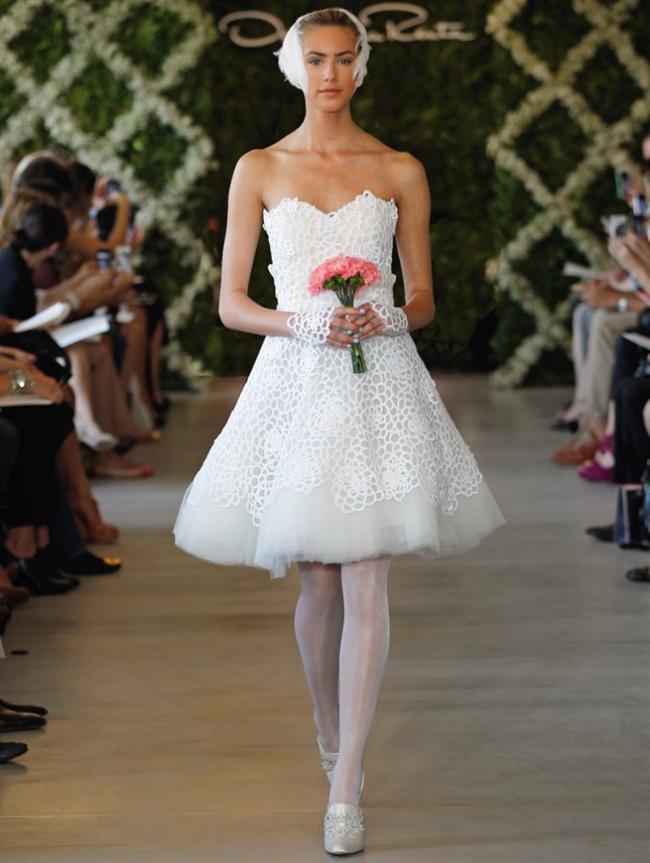 Wedding tenderness from Oscar de la Renta