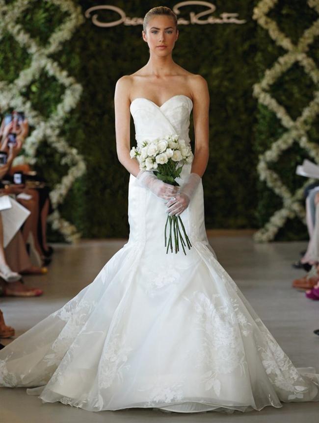 Wedding tenderness from Oscar de la Renta