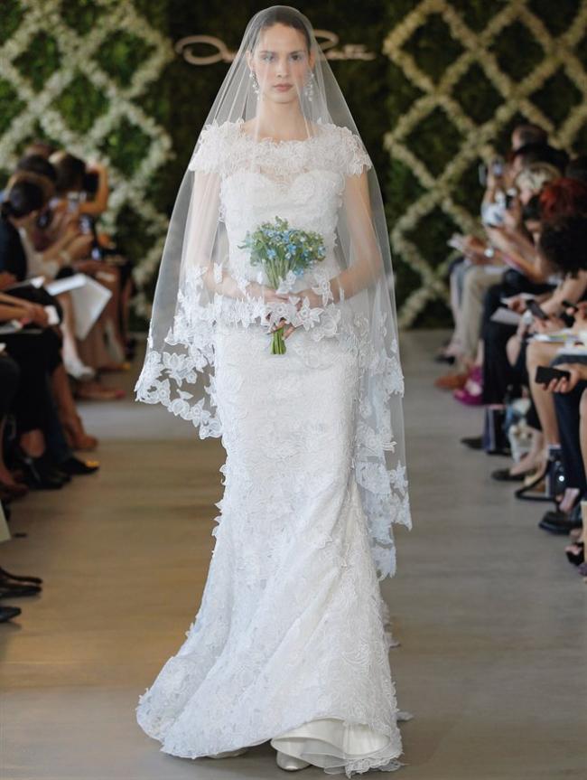 Wedding tenderness from Oscar de la Renta